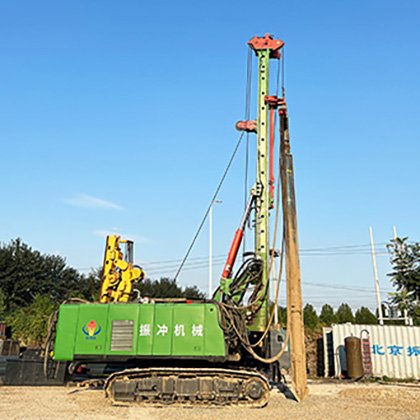 BVEM piling-rig-mounted hydraulic vibroflot1