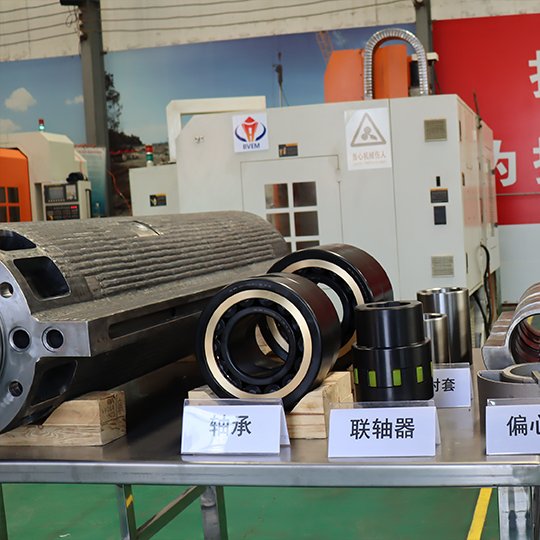 Made of high-carbon alloy steel with a wear-resistant surface layer