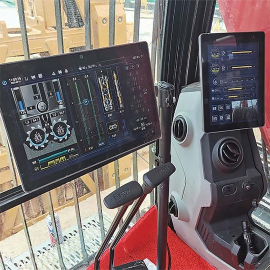 The mobile APP supports real-time data transmission, remote monitoring, statistics, parts inquiry, procurement and service calls for easy equipment management